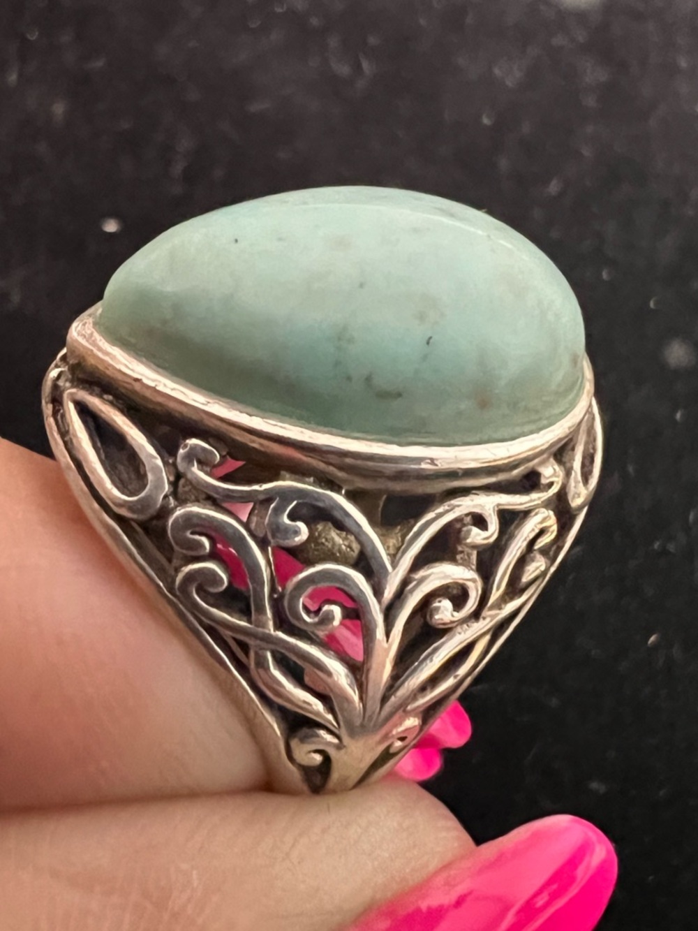 925 STERLING SILVER VINTAGE TURQUOISE RING.   VERY PRETTY